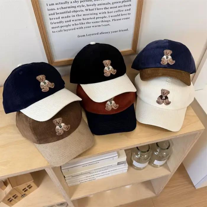 Casquette de baseball ours mignon en velours côtelé pour femmes, avec bord large et réglable pour les voyages et les sports de plein air