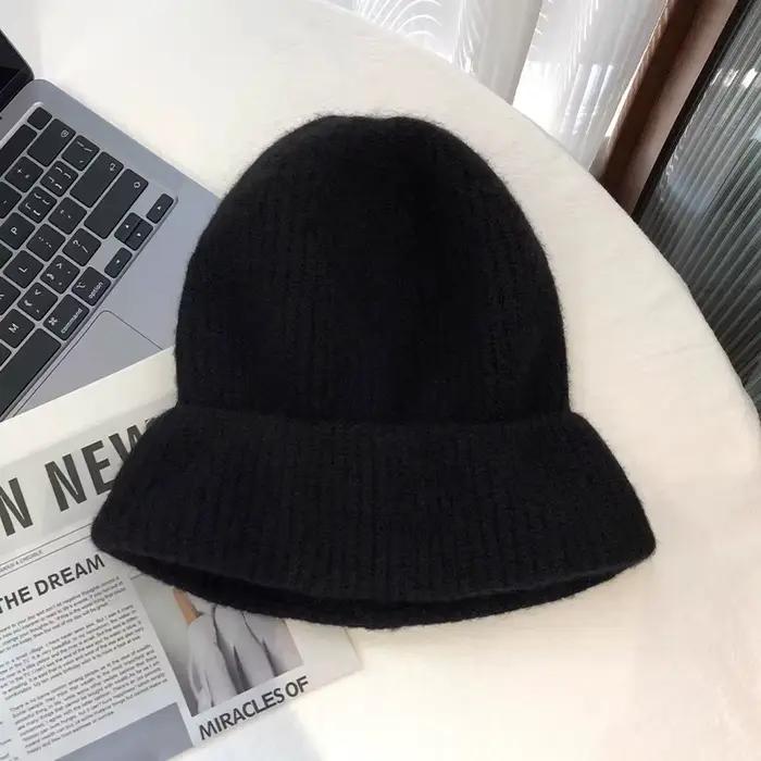 Chapeau empilable tricoté à la mode