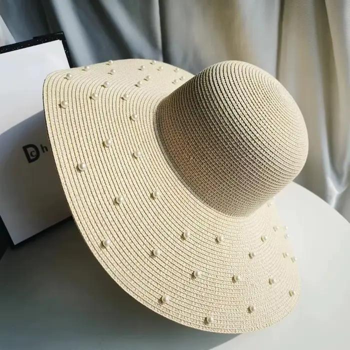 Chapeau de paille perlé fait main pour femme