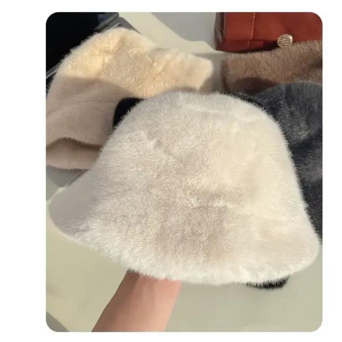 Chapeau de pêcheur en plume de vison pour femme élégant accessoire mode hiver faire du shopping tricoté unique subtilité sophistication douceur