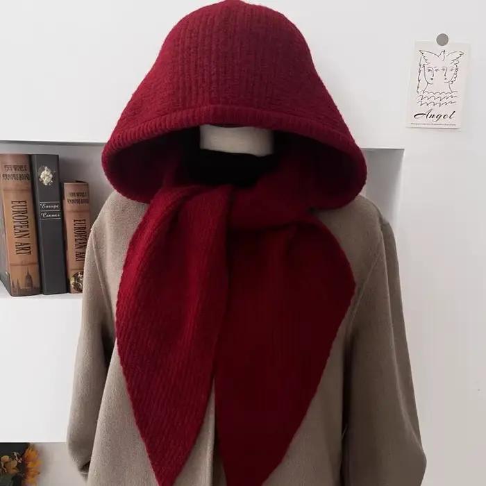 Chapeau et écharpe en laine de créateur avec cache-oreilles pour l'automne et l'hiver ; Chauffe-cou tricoté