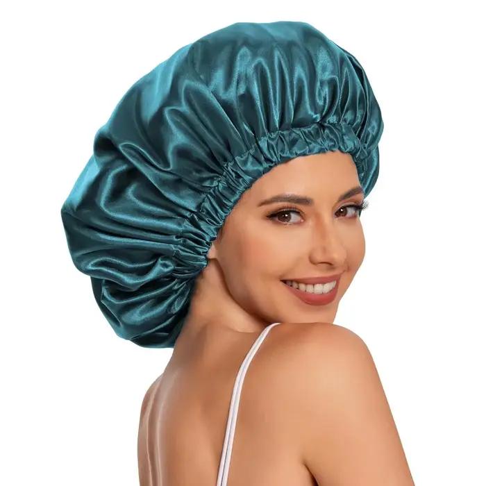 Bonnet en Satin