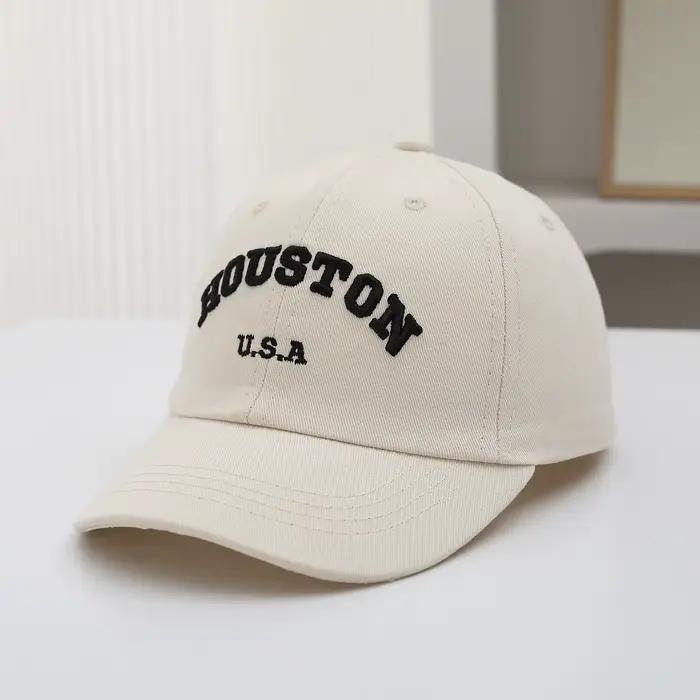 Chapeau de baseball à style rue vintage en motif de lettres courbes