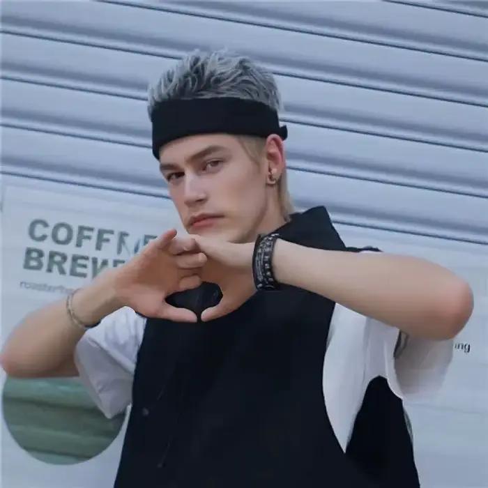 Bonnet hip-hop en faux cheveux pour hommes