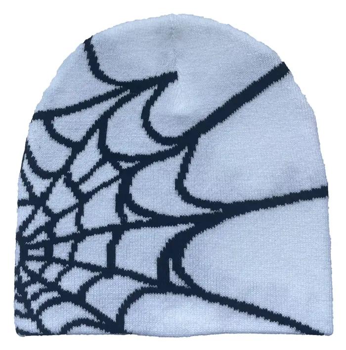 Chapeau tricoté à motif d'araignée de style gothique
