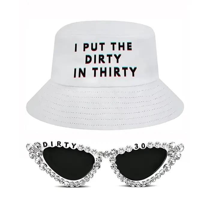 Chapeau Bob 'I Put The Dirty in Thirty' pour Hommes et Femmes