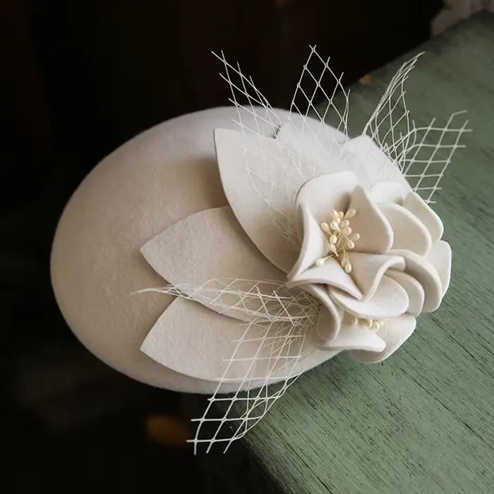 Chapeau en laine et cachemire pour femmes