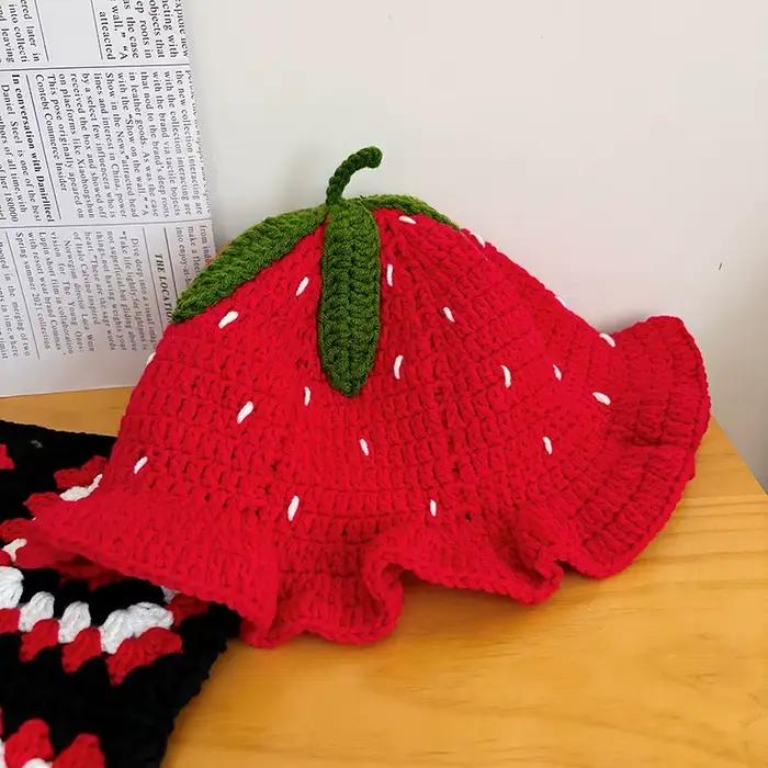 Casquette de neige hommes femmes fraise Crochet chapeau à la main Floral Portable tricoté mignon Vintage fleur
