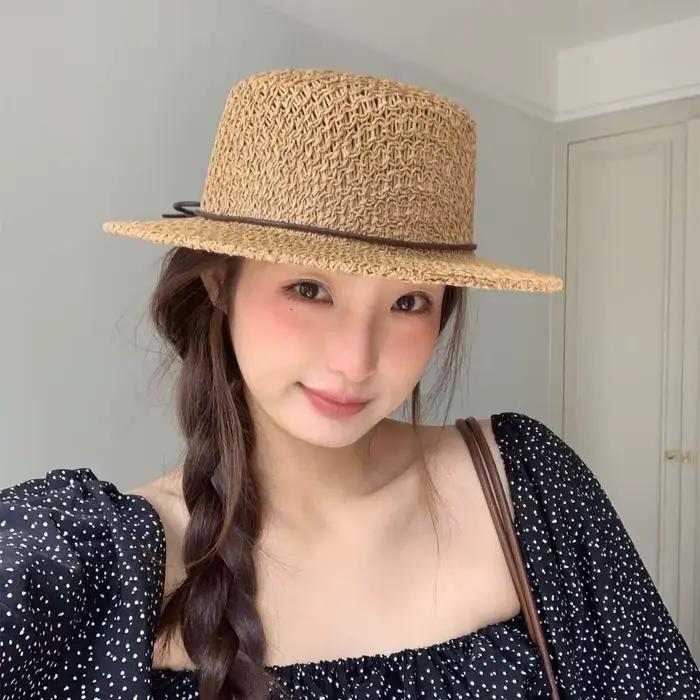 Chapeau de soleil en paille avec nœud