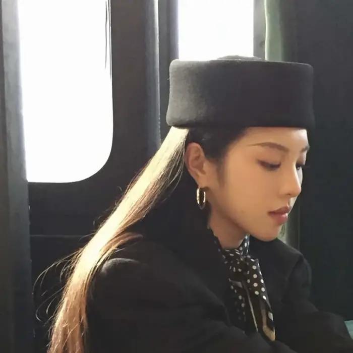 Chapeau de pilulier d'aspect Vintage