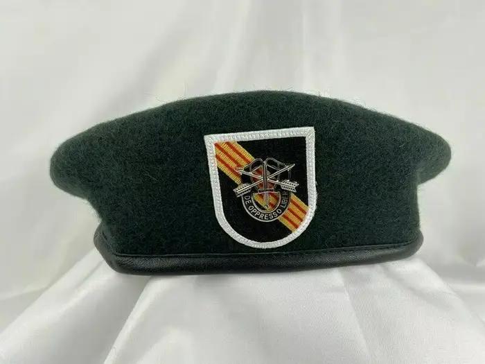 Chapeau béret militaire en laine