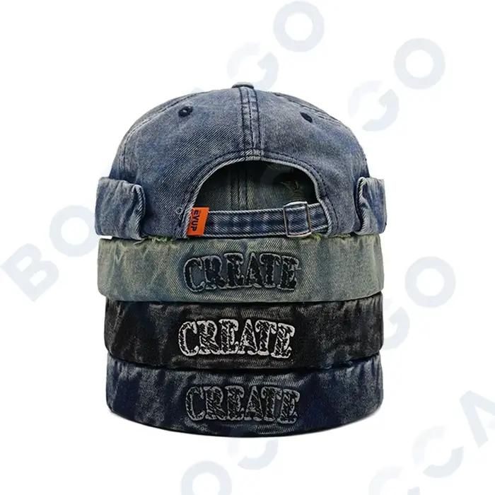 Casquette Docker en jean brodée avec visière