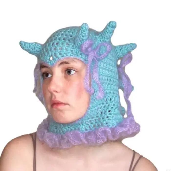Bonnet mignon en corne Unique tricoté