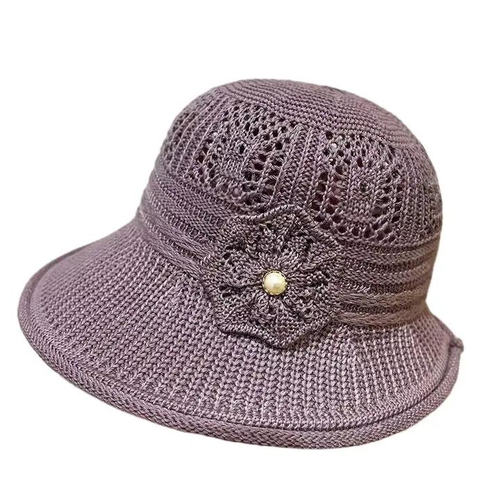 Nouveau chapeau d'été pour maman