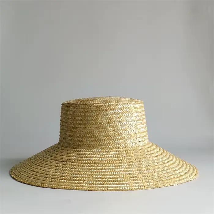Chapeau d'été en paille