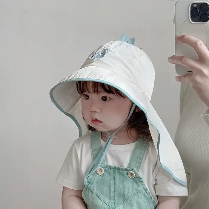 Casquette anti-UV pour bébé
