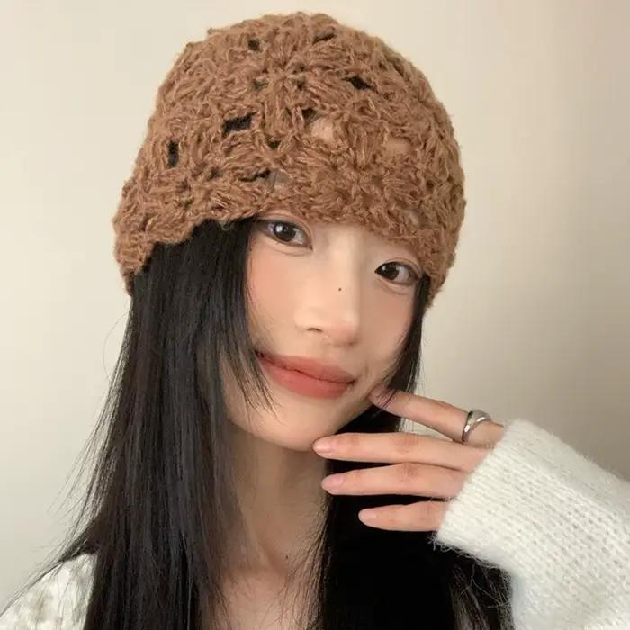Chapeau décontracté en crochet tricoté à la main avec fleur pour femme style japonais multi-saisons voyage