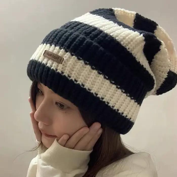 Bonnet rayé pour femme