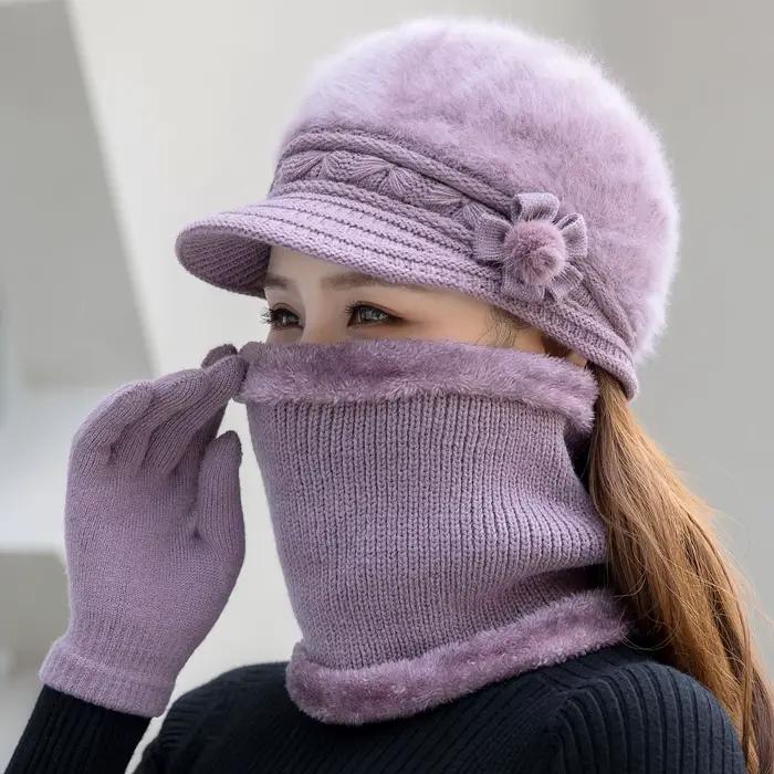 Chapeau tricoté fleuri doublé de fourrure synthétique pour femmes élégantes, garder au chaud, résistant au froid, idéal pour l'hiver et les activités de plein air