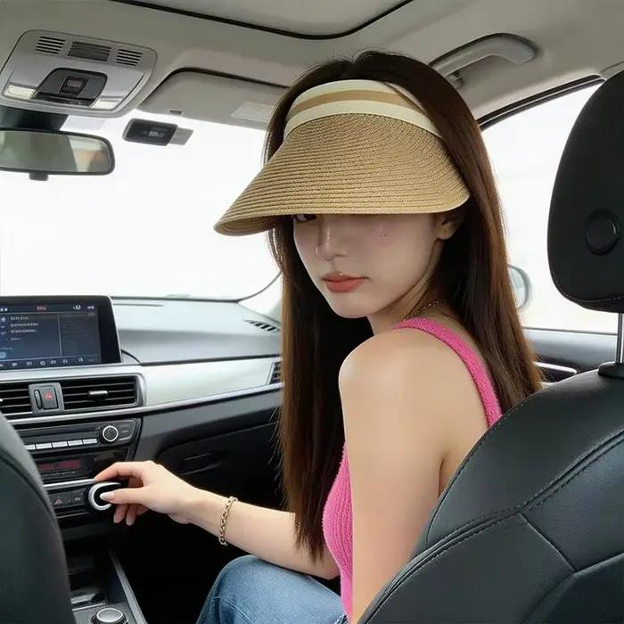 Chapeau de paille femme d'été en raphia à rayures