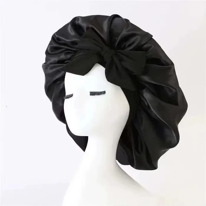 Bonnet de nuit en satin soyeux uni avec large bande extensible réglable et lien de fixation pour cheveux