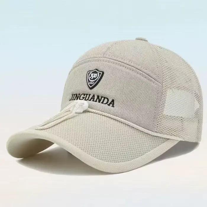 Chapeau d'extérieur d'été en maille brodée