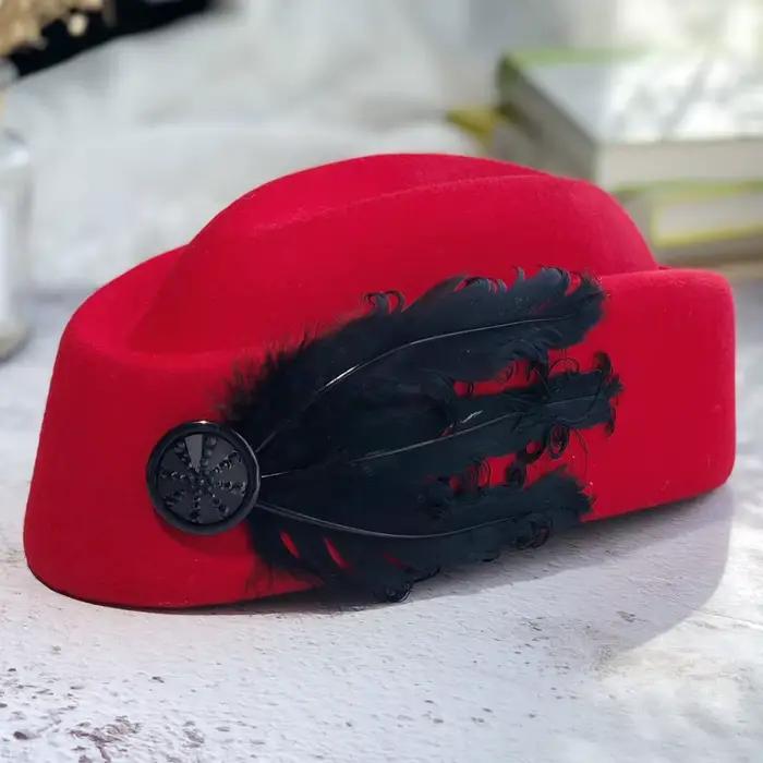 Chapeaux en laine de style royal pour femmes