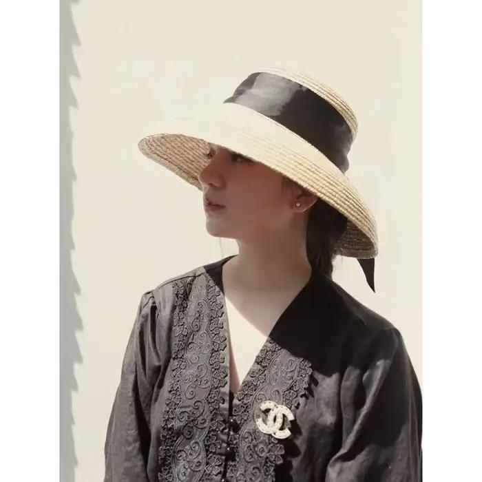 Nouveau Style sangle paille tige mode fronde chapeau de soleil femmes printemps et été Protection solaire plage Vintage
