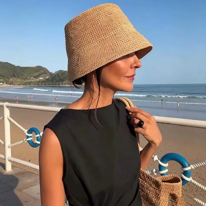 Chapeau Bob en Raphia Naturel pour Femme