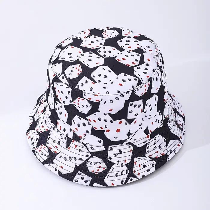 Chapeau de pêche à faces stylé et tendance