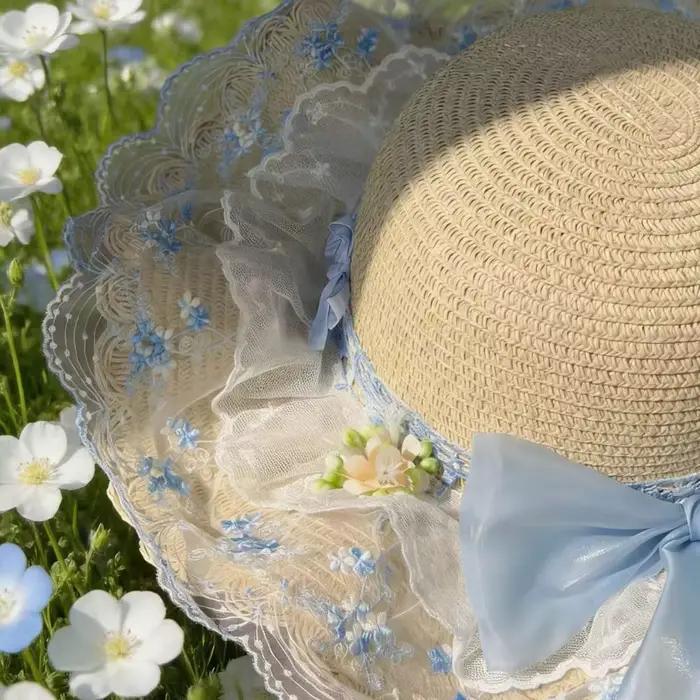 Chapeau de paille pour femme à motif floral