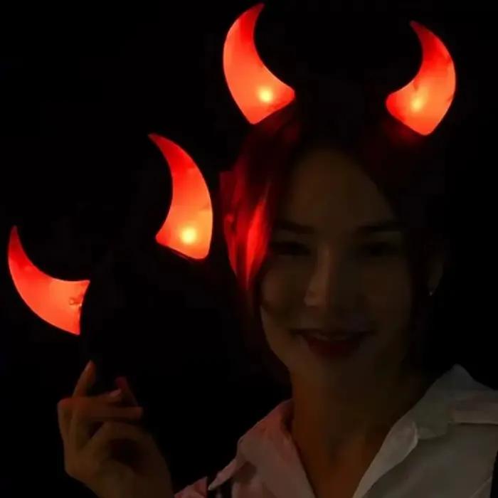 Bandeau en corne de diable à lumière rouge