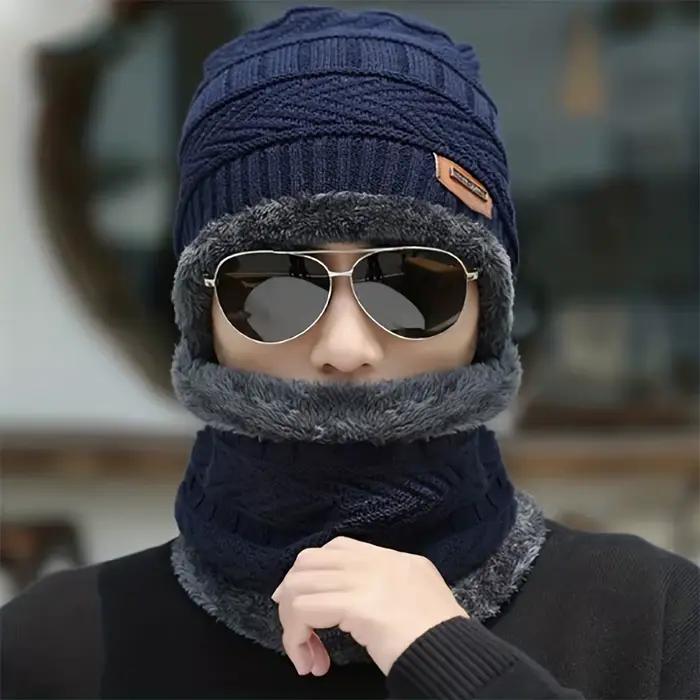 Chapeau et écharpe d'hiver en tissu épais