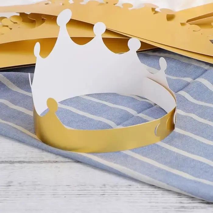 Chapeau de fête de célébration à la mode