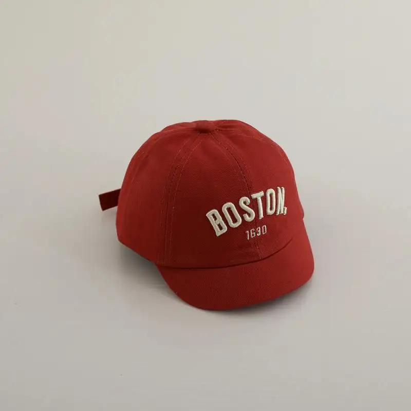 Nouvelle mode bébé lettre casquettes à pointe enfants broderie casquette de Baseball fille crème sol