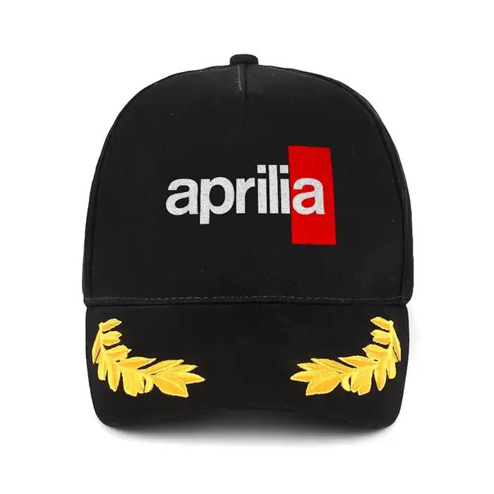 Casquette de baseball noire avec logo Aprilia et broderie de laurier jaune sur le devant et sur les