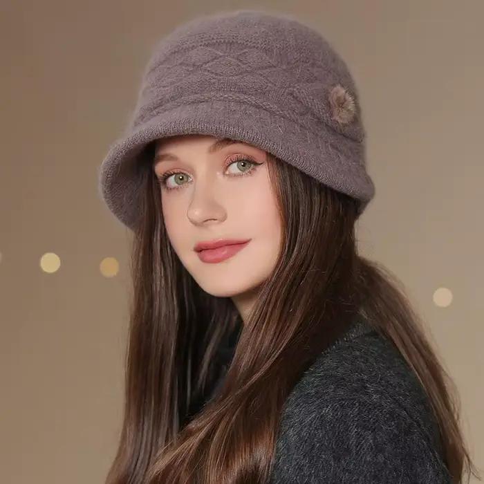 Offre spéciale femmes chapeau d'hiver garder au chaud maman casquette en plein air ajouter des chape