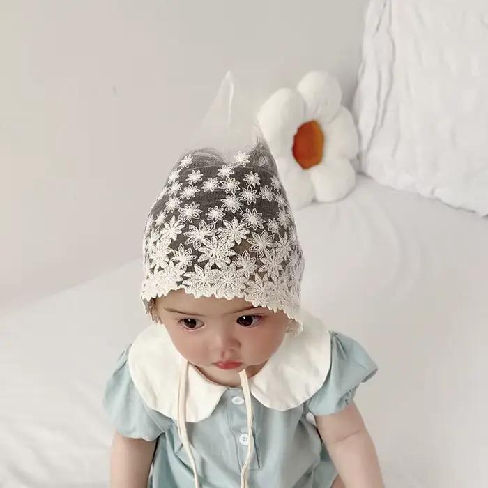 Bonnet de bébé en dentelle à fleurs, chapeau de baptême pour nouveau-né fille, casquette de princess