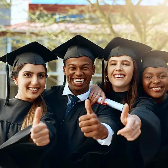 Casquette de Célébrité avec Glands pour Adultes Chapeau de Graduation Universitaire Fournitures de Fête de Félicitations Noir Occasions Spéciales