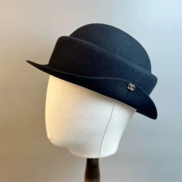 Chapeau en laine pour femmes