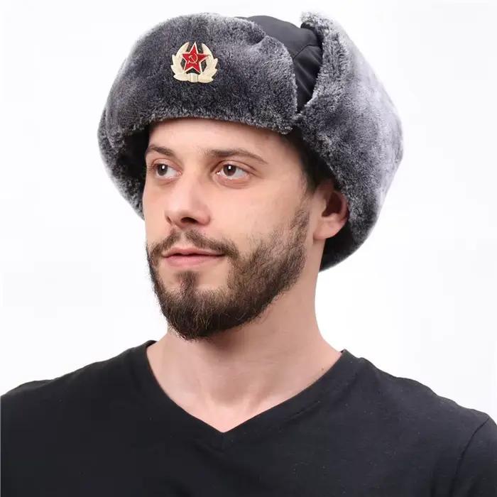 Casquette russe avec Badge soviétique