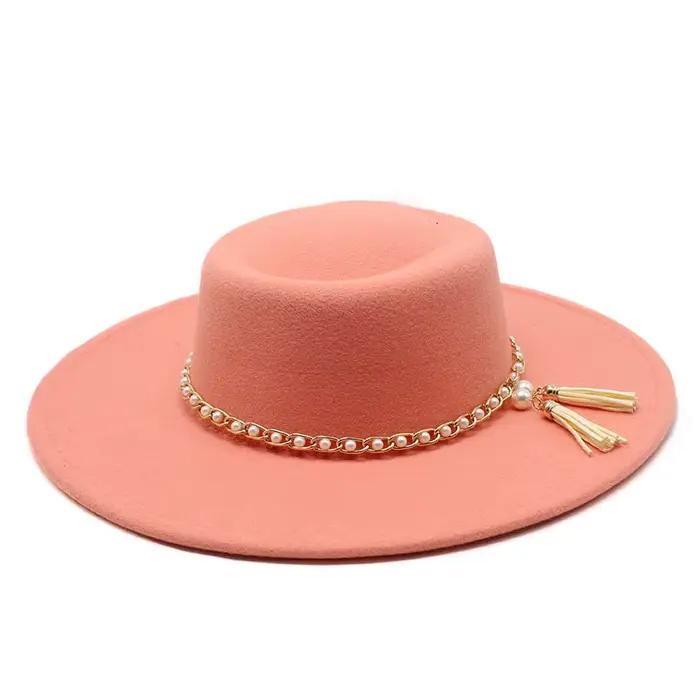 Style britannique à la mode et élégant chapeau plat avant-toit