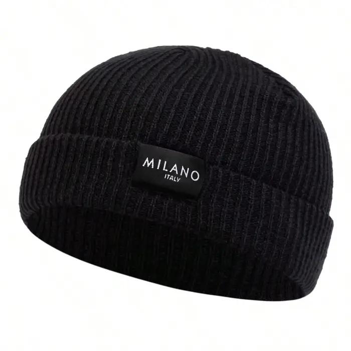 Bonnets unisexe avec étiquette de lettre MILANO