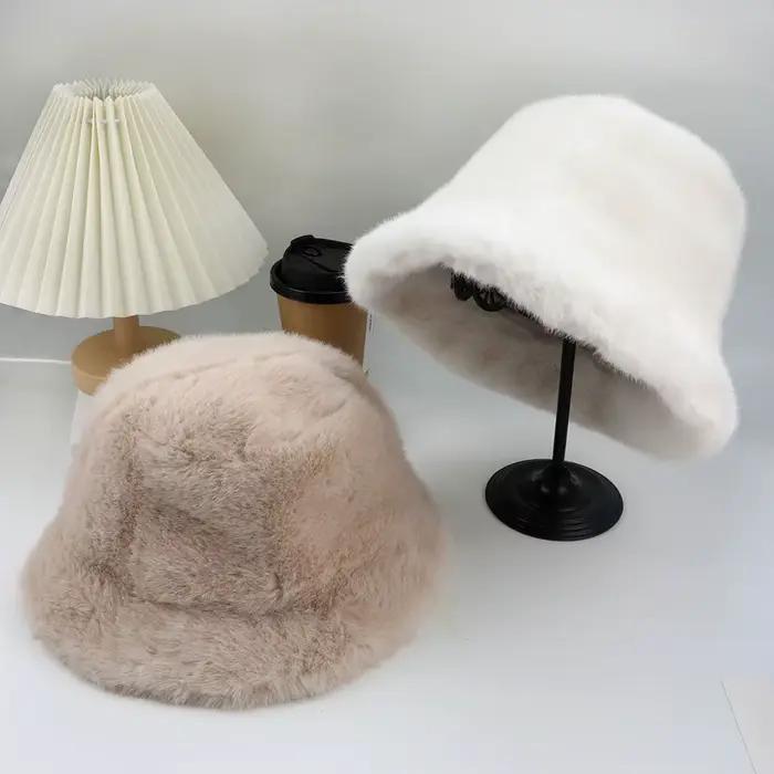 Chapeau de pêcheur en fourrure moelleuse pour femmes