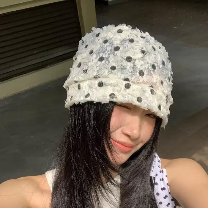 Chapeau Coréen Style Ins à Fleurs 3D et Pois