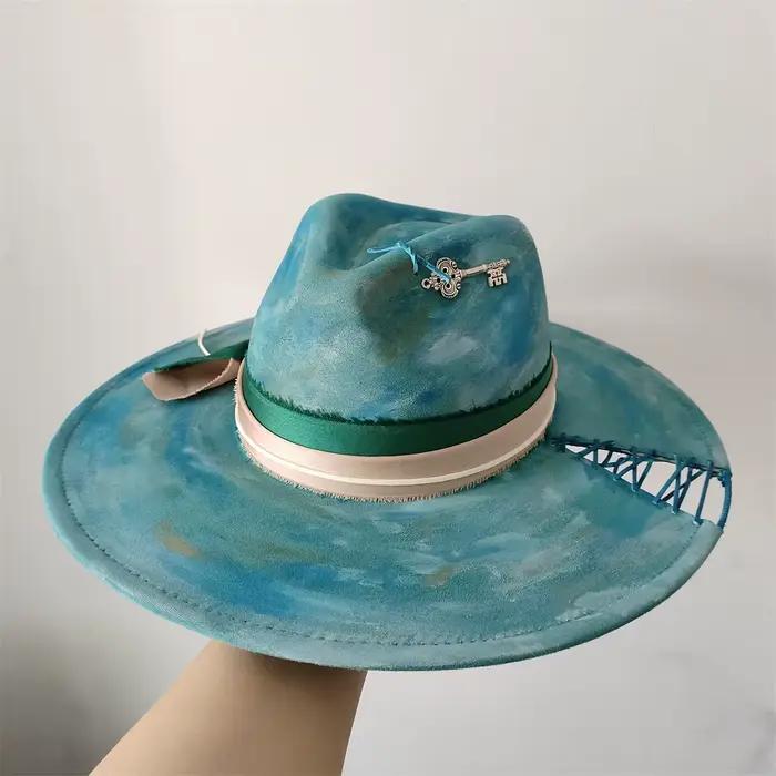 Chapeaux en daim peints à la main bleu ciel pour hommes et femmes