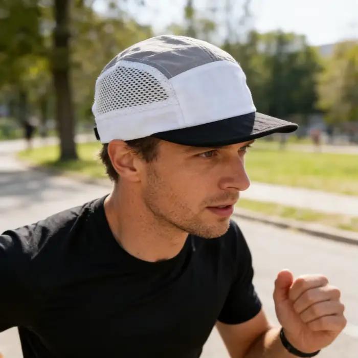 Casquette rétro à bords plats