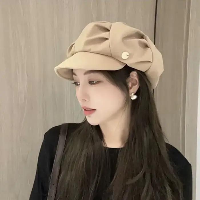 Chapeau octogonal superposé à la mode