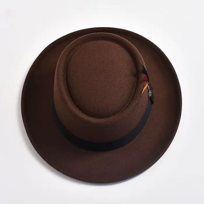 Chapeau Pork Pie Vintage Fedora en Feutre Bord Roulé avec Plumes pour Homme Occasions Spéciales Mode Élégante