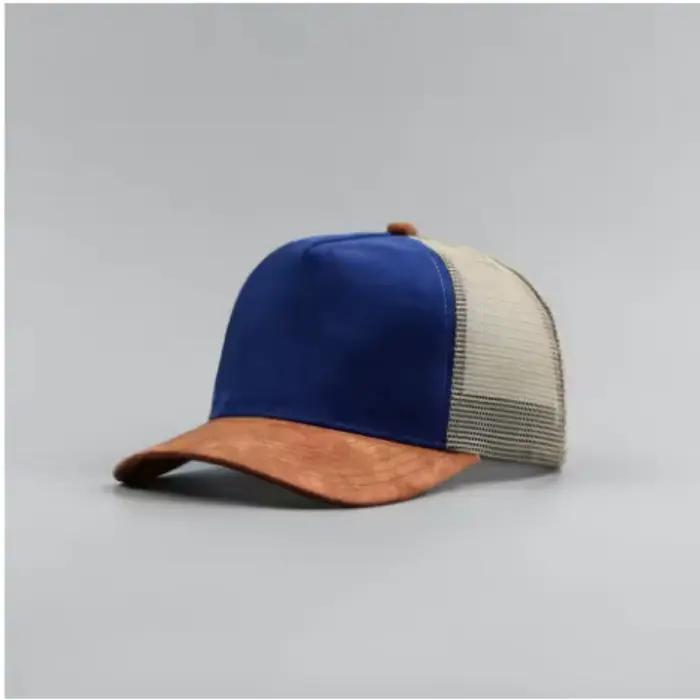 Plusieurs casquettes de baseball avec logo personnalisé